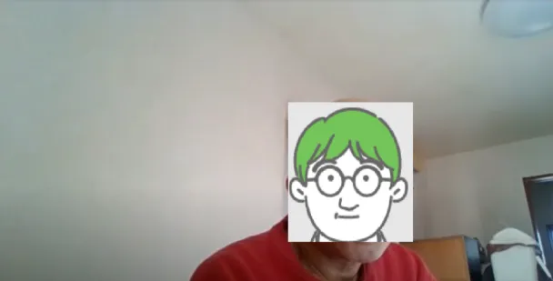 インタビュー中の井上さん