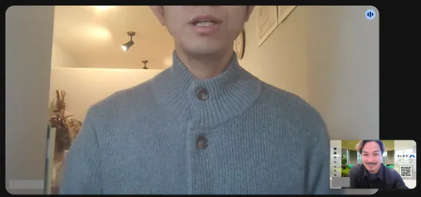 インタビュー中の岡山さん