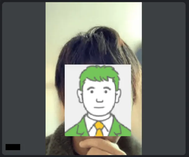 インタビュー中の里中さん(ソロ)