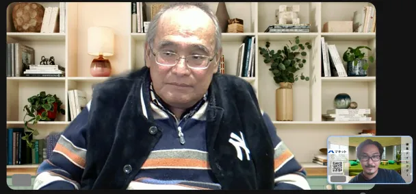 インタビュー中の鳥井さん